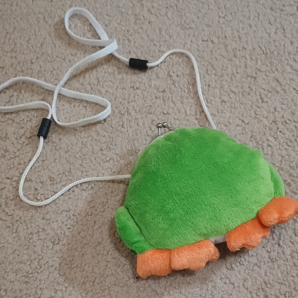 Wild Republic Green Tree Frog Plush Kiss Lock Crossbody Bag - Picture 5 of 6